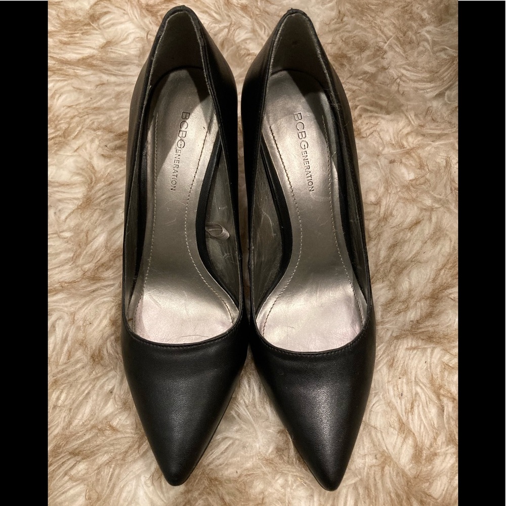 BCBGeneration classic black heels- 8.5